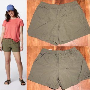 *SOLD* Columbia Green Lightweight Shorts M: Women's Sandy River Shorts in Medium